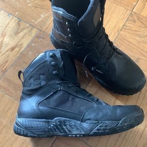 Men Under Armour boots